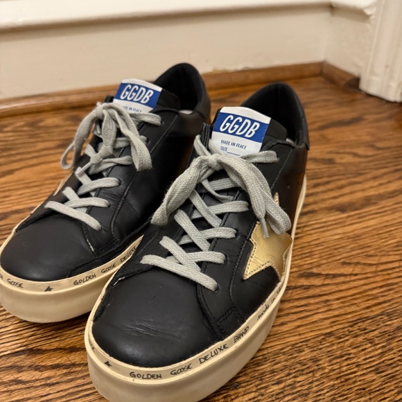 Golden Goose Hi Star Black with Gold Star - Picture 4 of 7